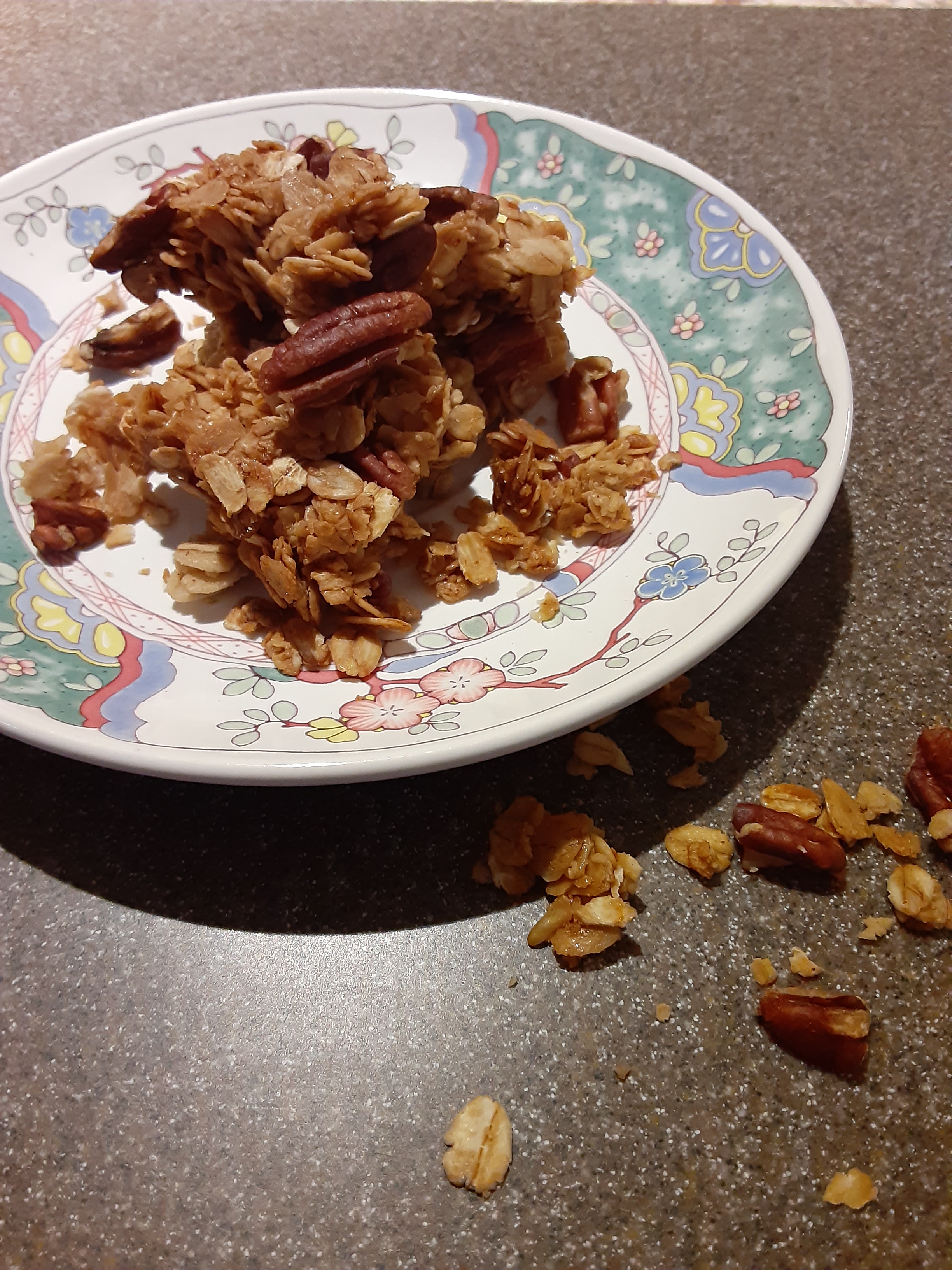 Homemade Granola – How to Save a Small Fortune
